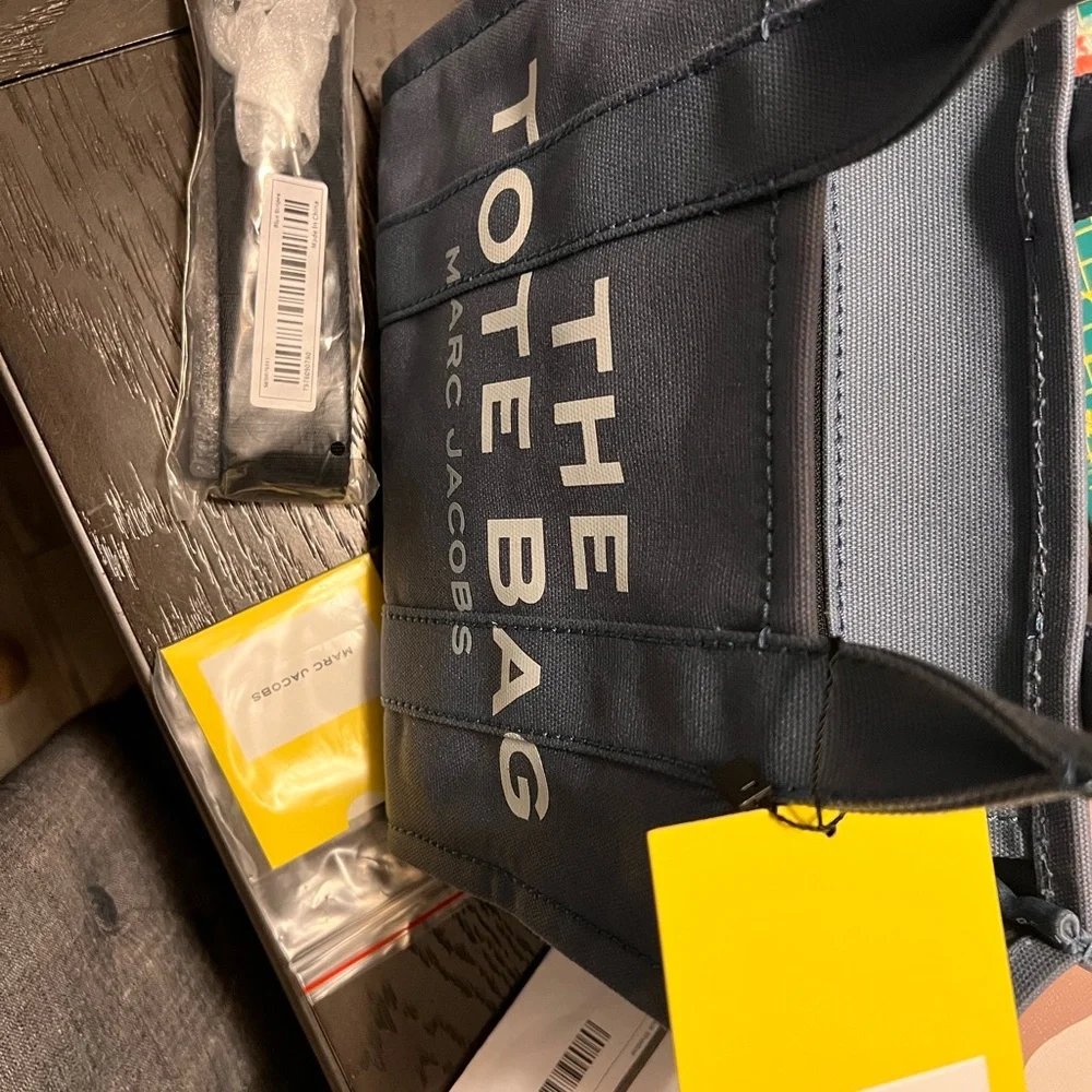 Marc Jacobs Light Blue Crossbody Tote Bag - Picture 9 of 16